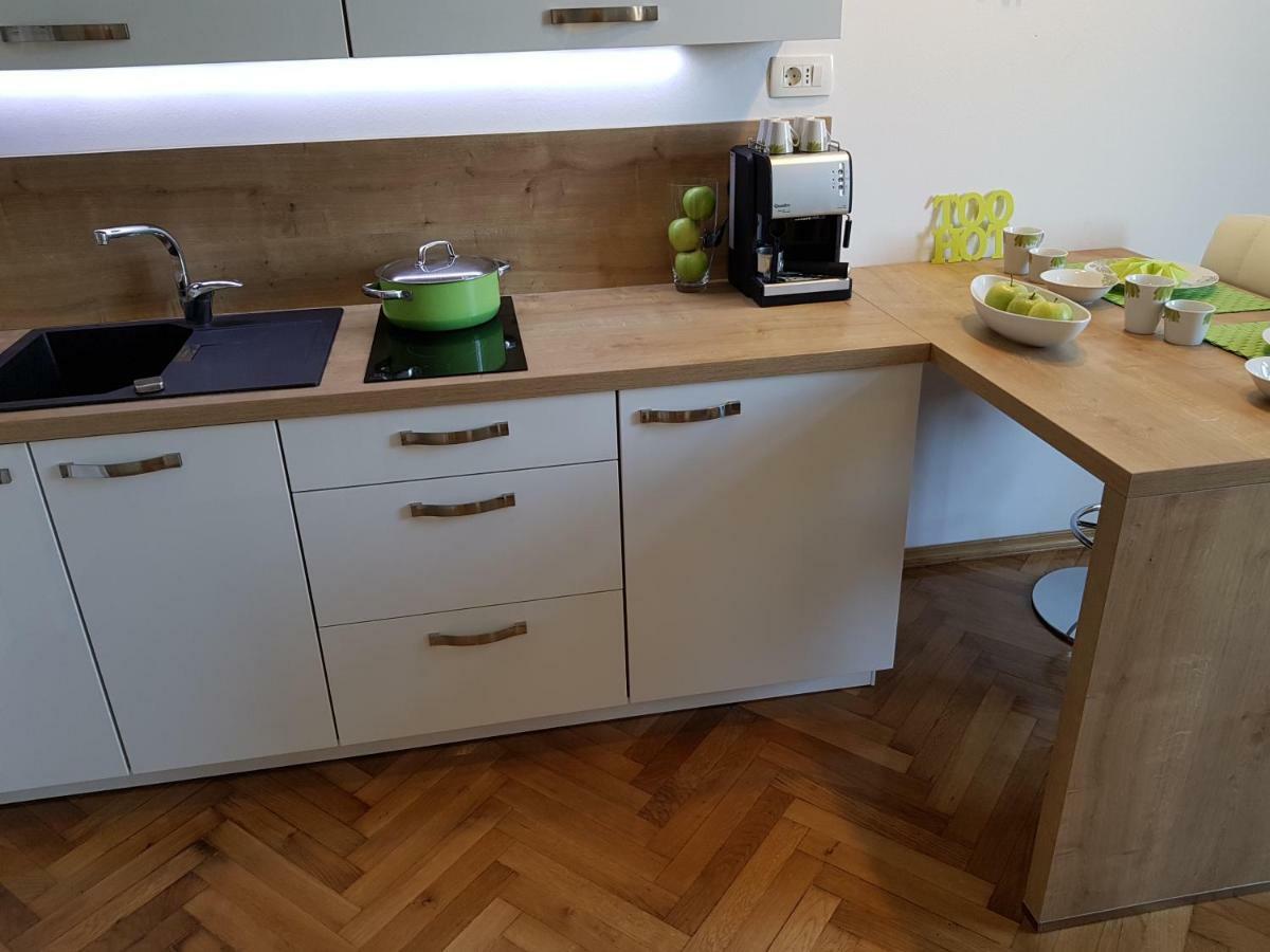 Apartment Nena With Private Free Parking Opatija Exterior foto